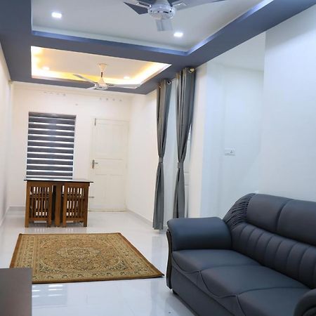 Yelza Hotel And Residence Alwaye Εξωτερικό φωτογραφία