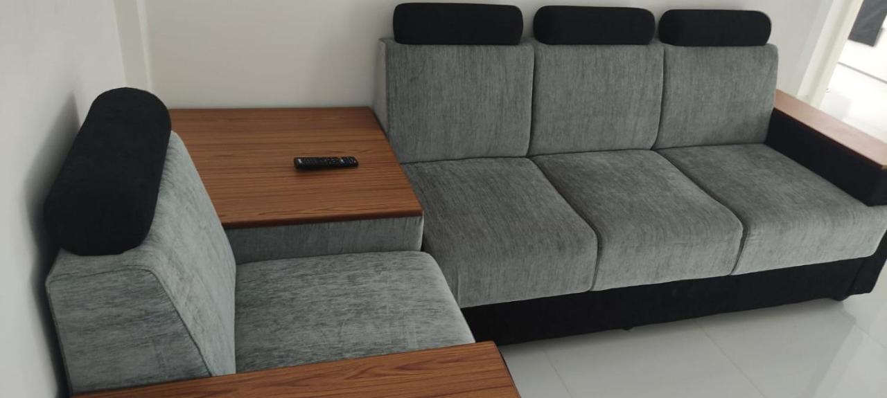 Yelza Hotel And Residence Alwaye Εξωτερικό φωτογραφία